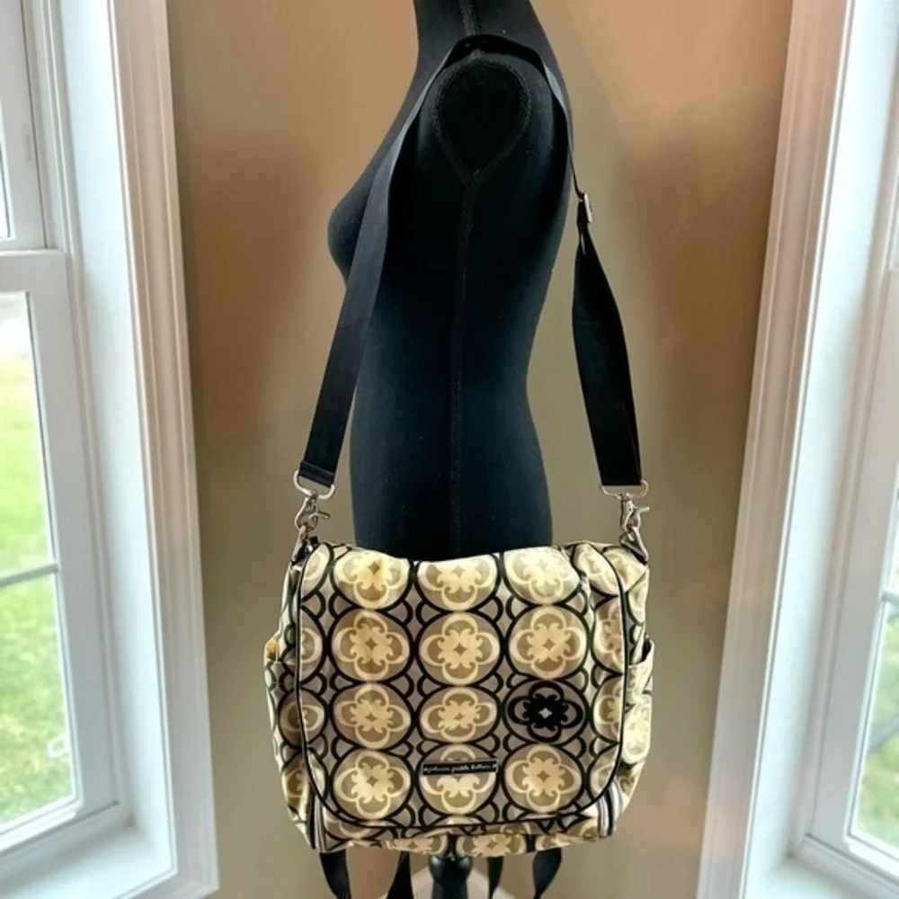 PETUNIA PICKLE BOTTOM | Diaper Bag